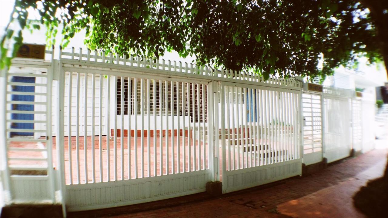 Quillahost Guesthouse Barranquilla  Exterior photo